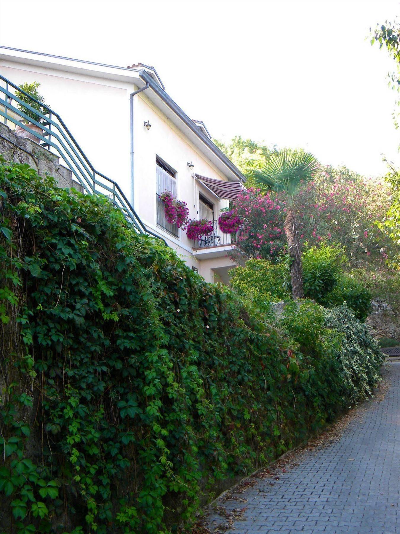 La Costa Bed & Breakfast Cassino Exterior photo