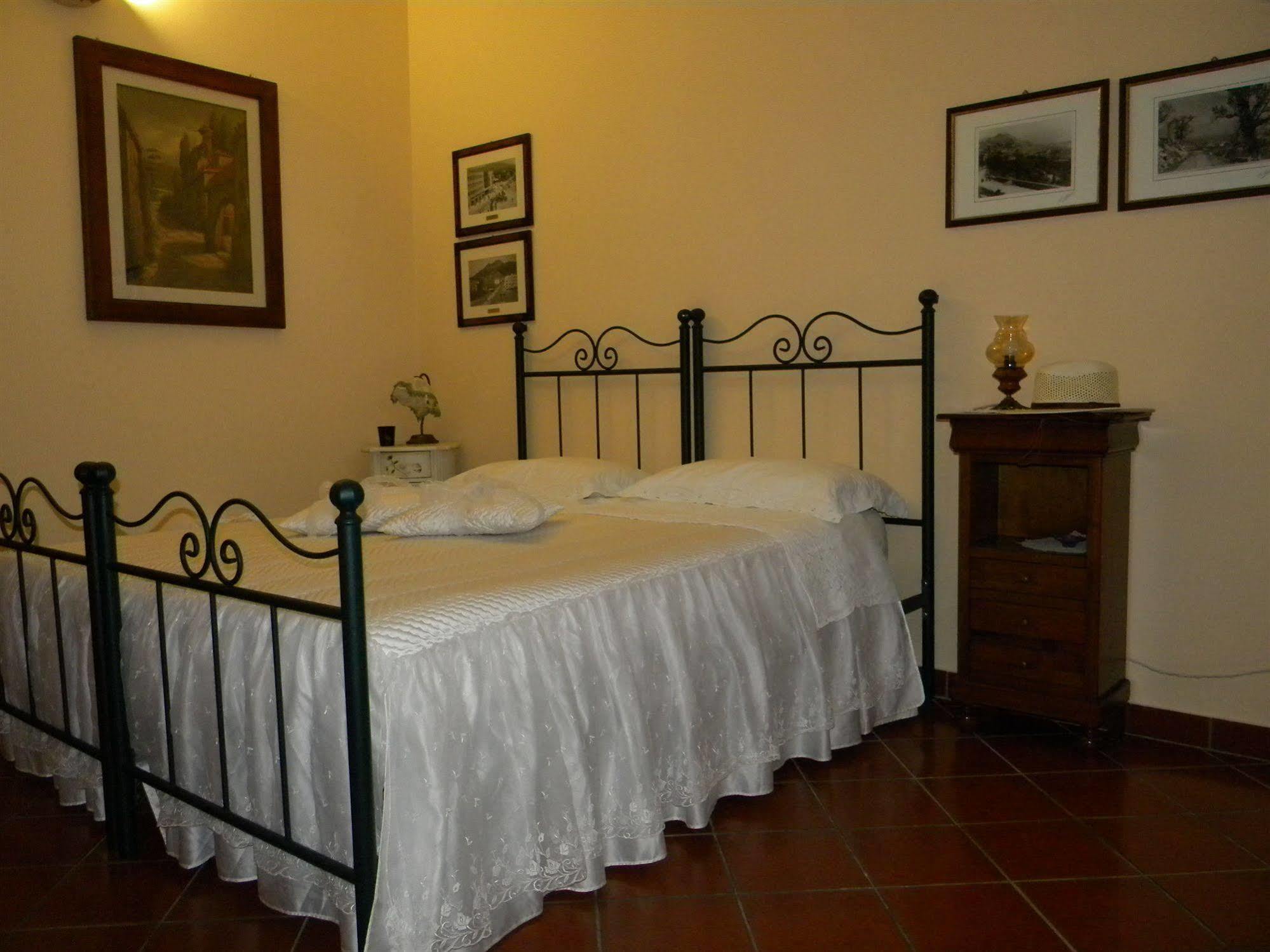 La Costa Bed & Breakfast Cassino Exterior photo