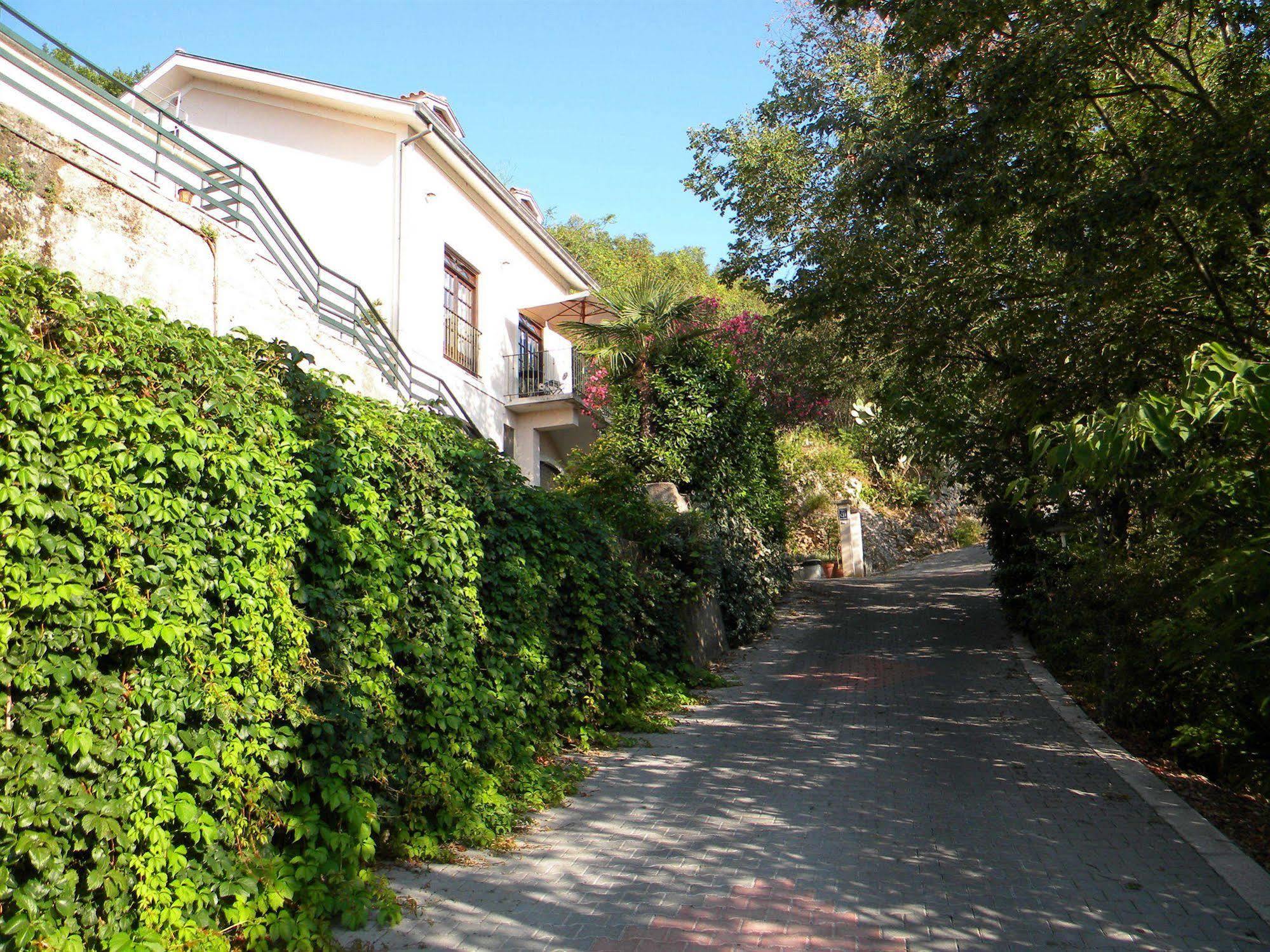 La Costa Bed & Breakfast Cassino Exterior photo